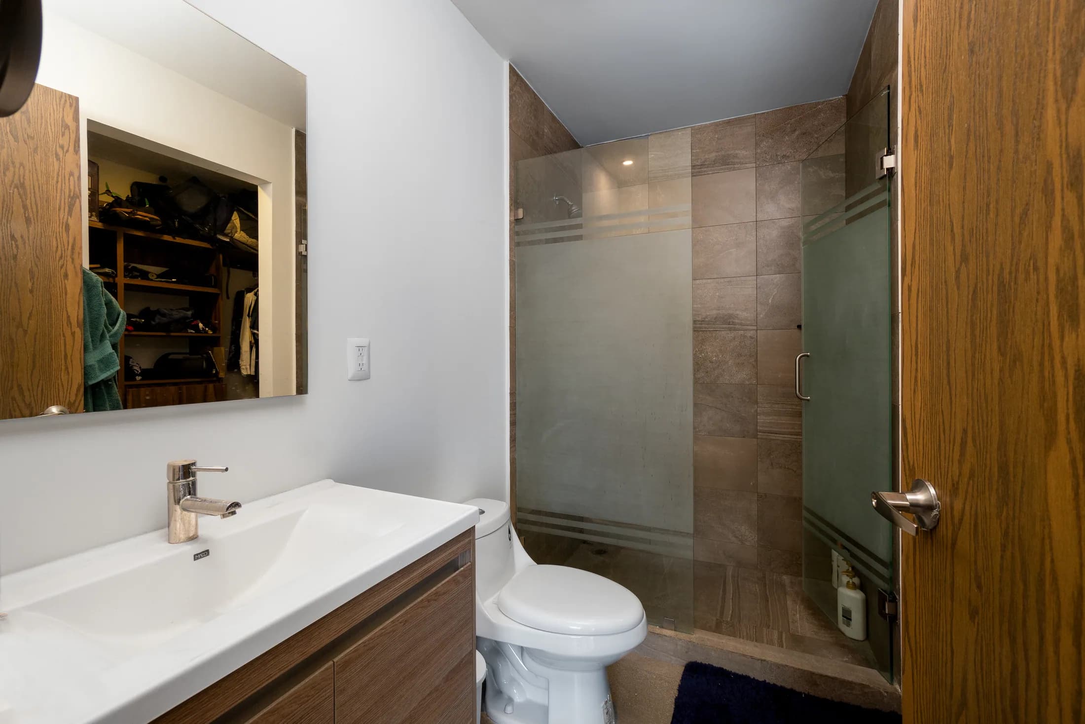 Editorial photograph about the right cleaning fee